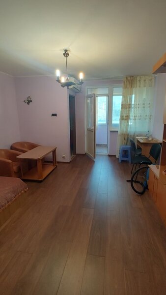 Drumul Taberei, garsoniera Piata Moghioros.