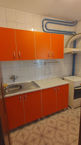 Drumul Taberei, garsoniera Piata Moghioros.