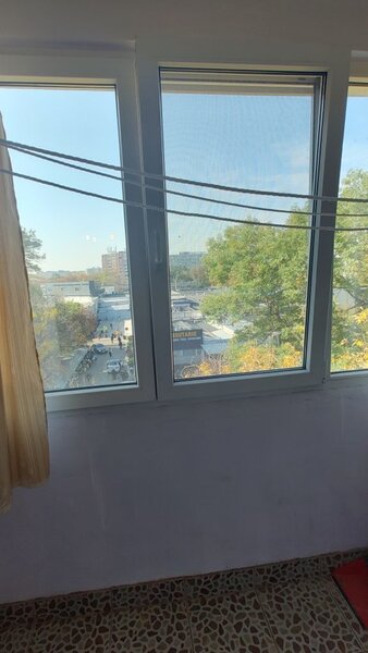 Drumul Taberei, garsoniera Piata Moghioros.